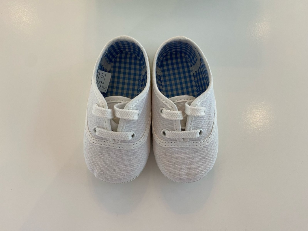 zapatillas niños de cordones blanco