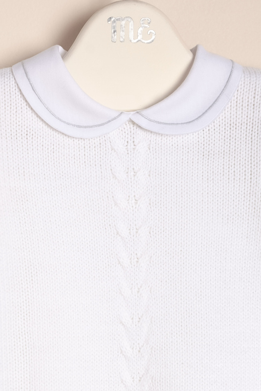 enterito cuello bord con pie blanco