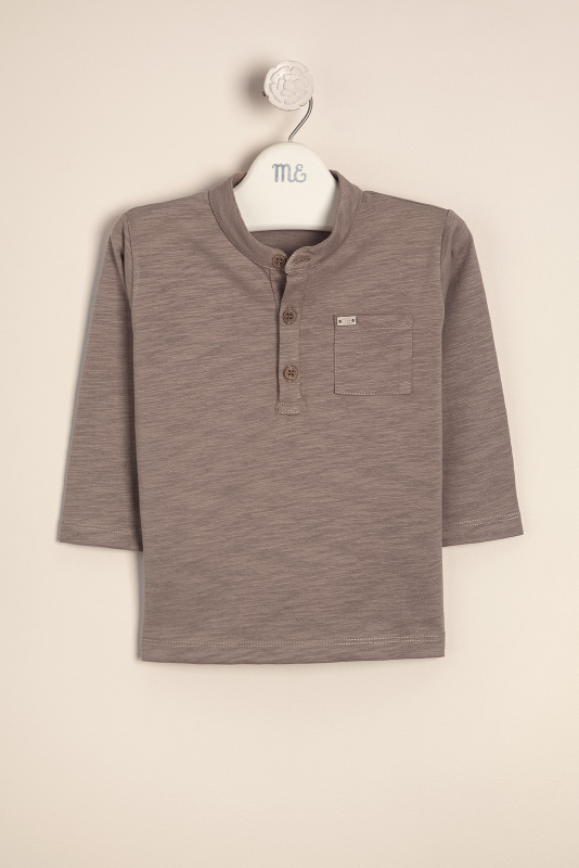 remera c/ bolsillo y cuello mao vison