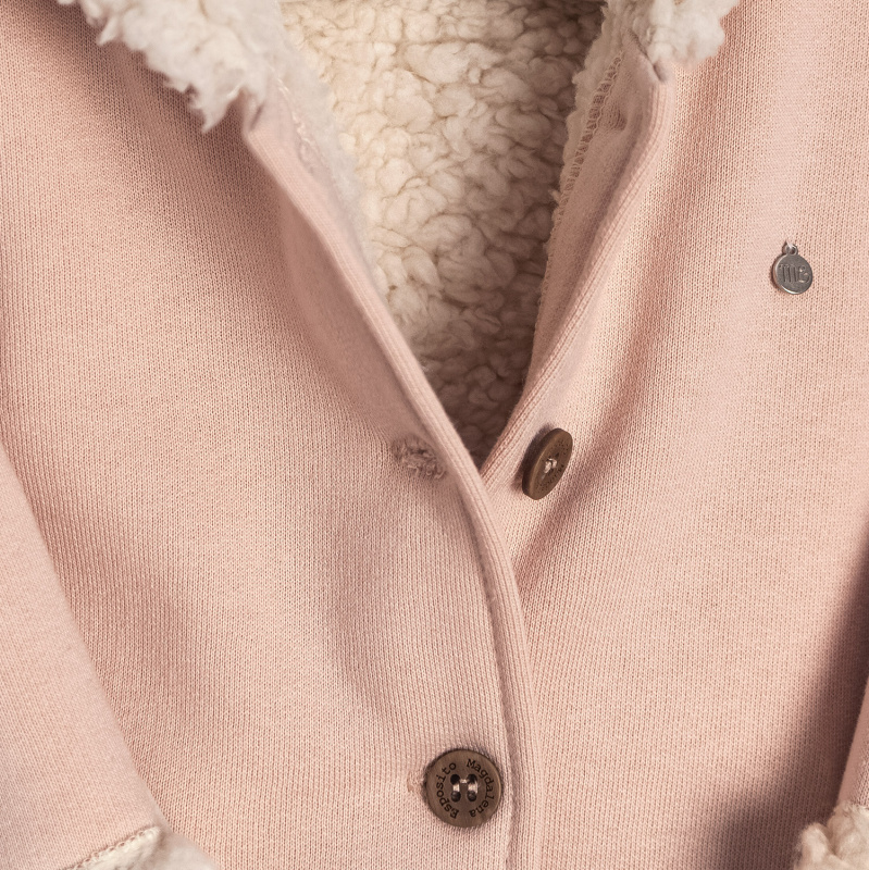 campera de frisa forrado con corderito rosa