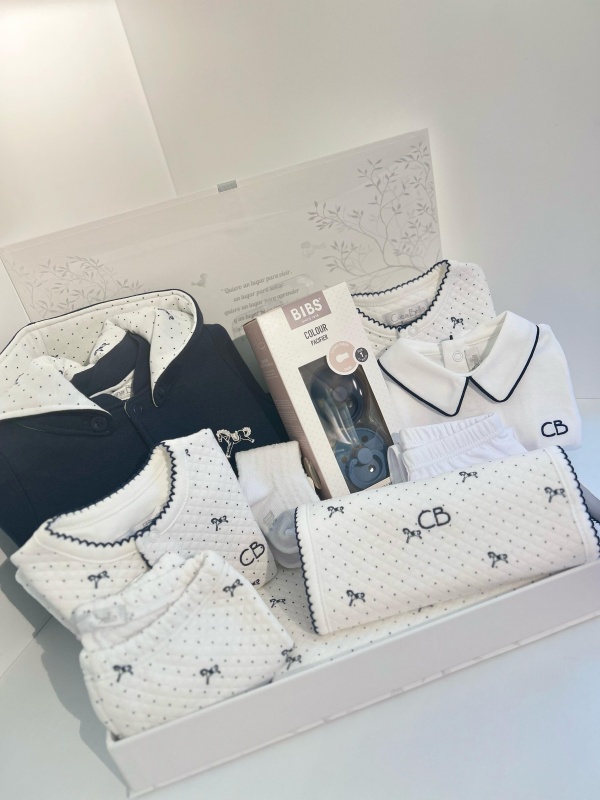 Set de nacimiento pony