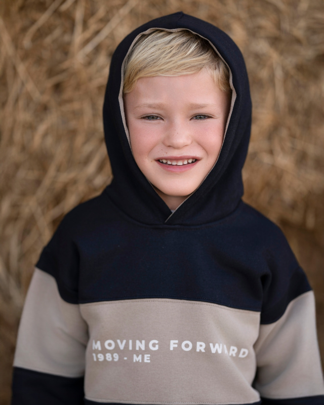 buzo frisa moving forward negro