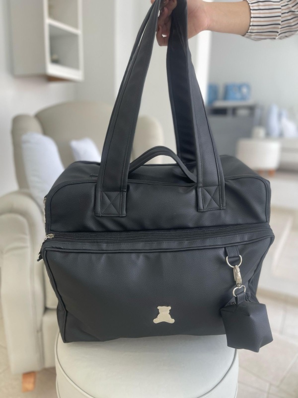 valija ana paula simil cuero negro