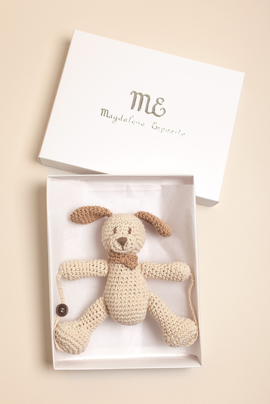 pequeños abrazadores tostado