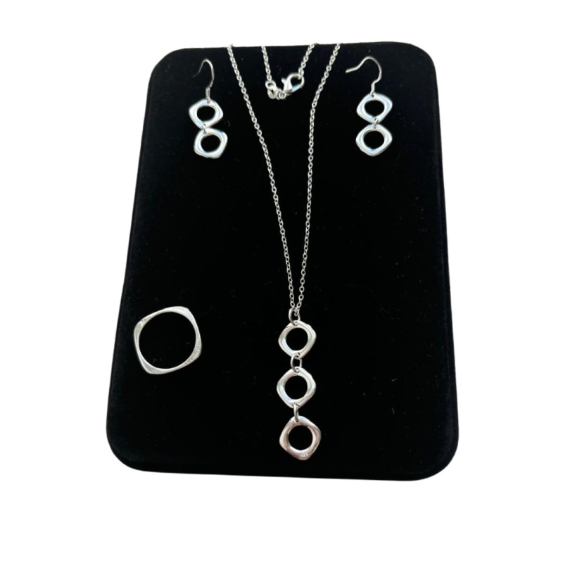CONJUNTO PLATA CIRCULO-CUADRADO -34