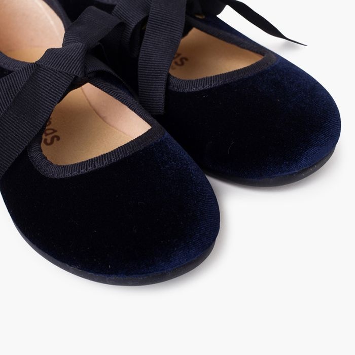 mercedita terciopelo lazo faya niña azul marino