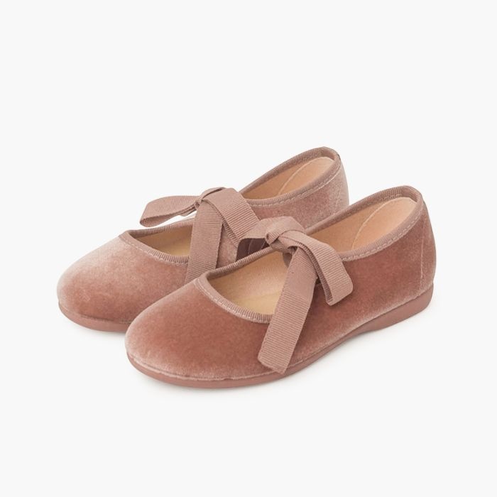 mercedita terciopelo lazo faya niña maquillaje