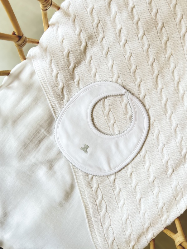 babero pima basico bl/gris