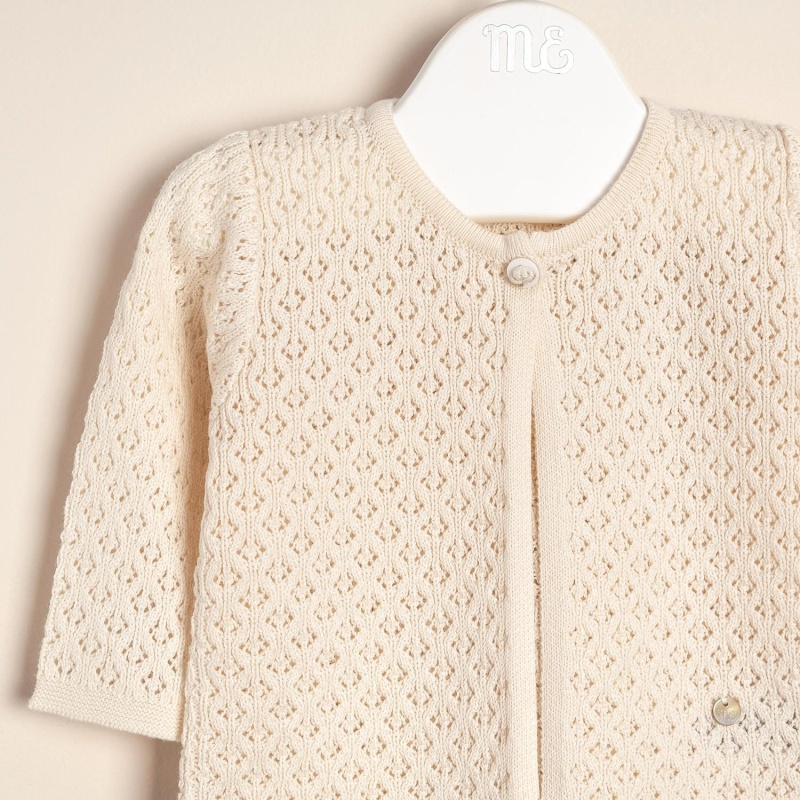 saco calado con detalle de bordado almy crudo