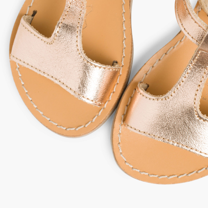 sandalia piel lisa cruzada bronce