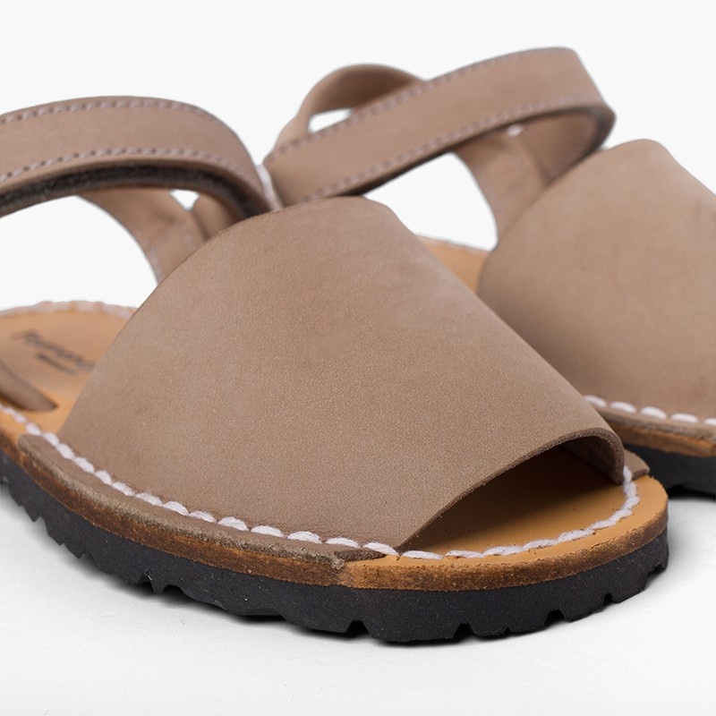 menorquinas avarcas cinta adhesiva topo