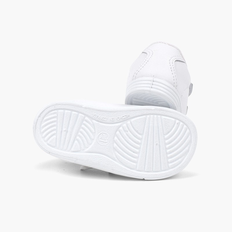deportivas bebe piel blanco