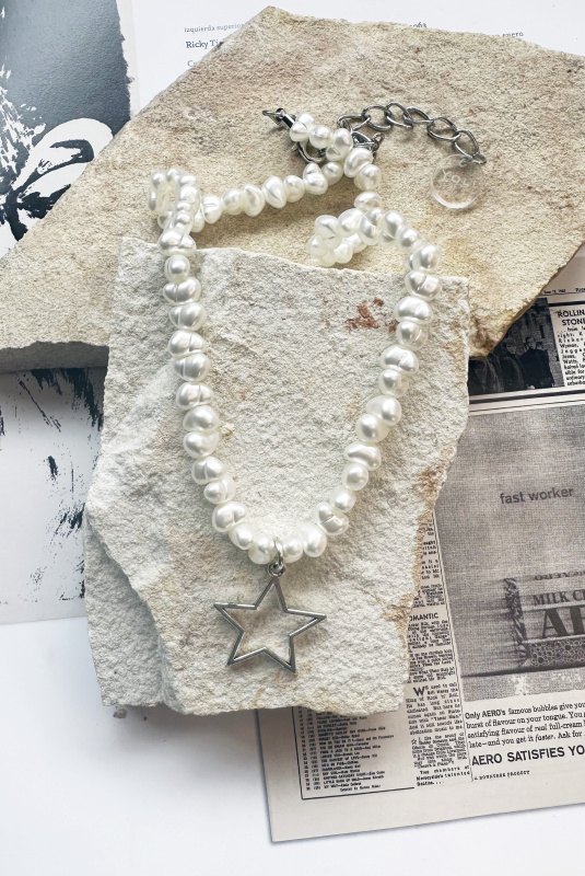 Collar Manifesto Estrella perlas - agotado