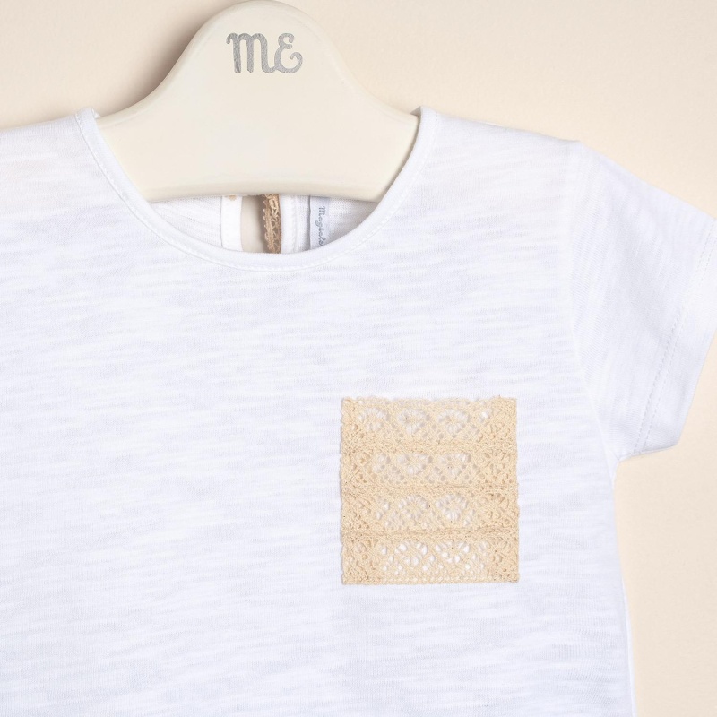 remera de flame con bolsillito de puntilla