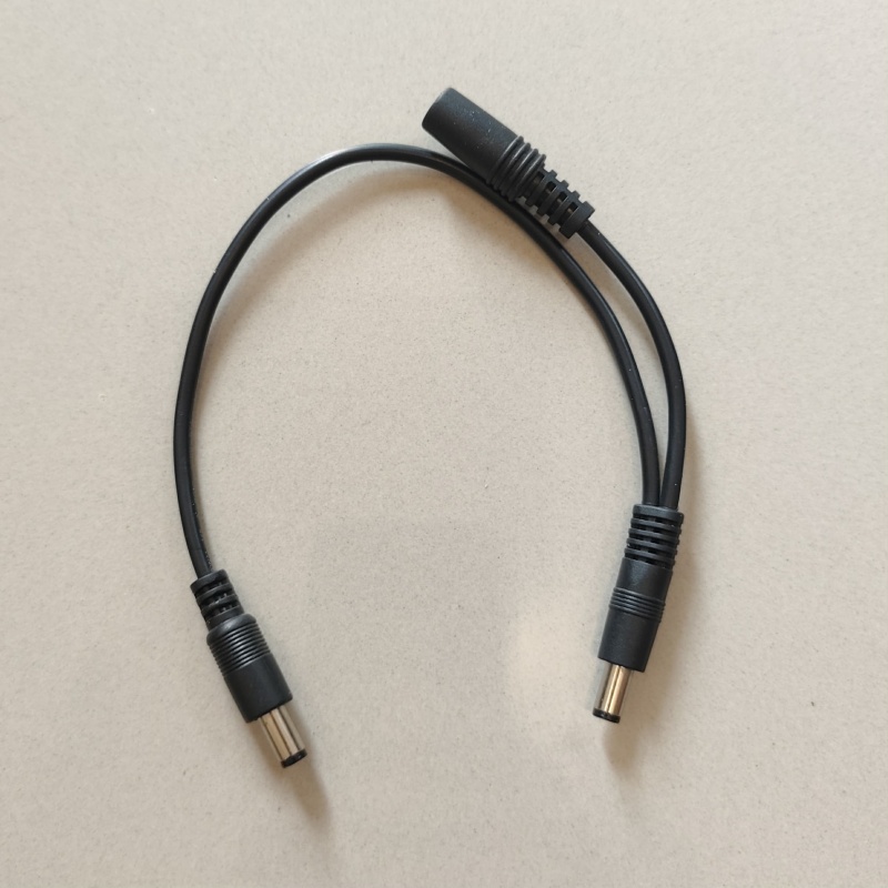 Cable doble para fuente de alimentación de pedal (daisy chain)