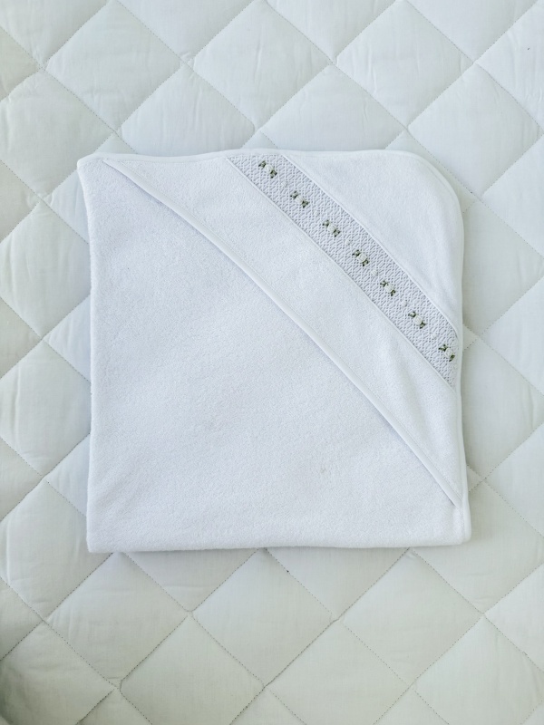 toalla volado smock blanco