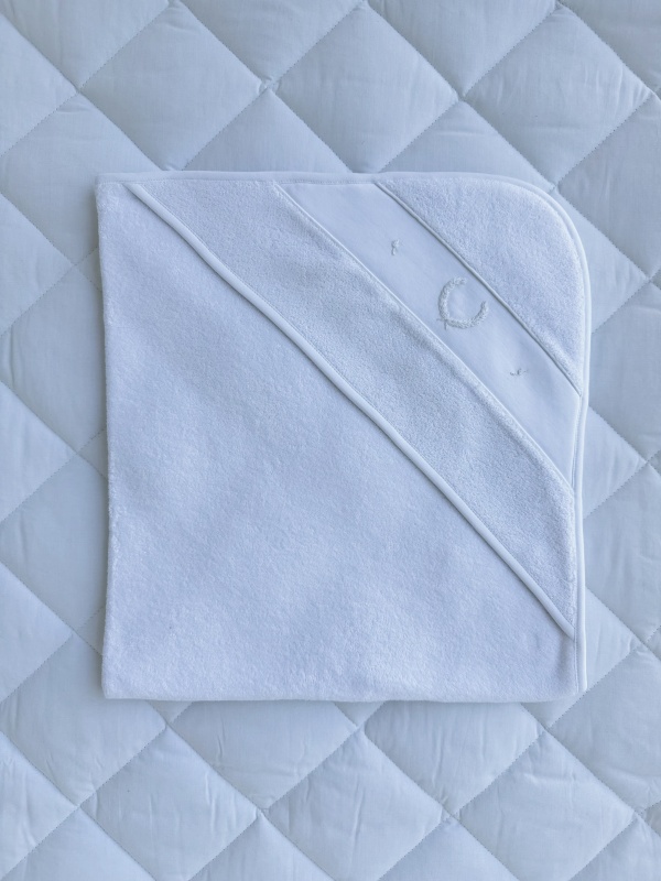 toalla inicial niño blanco