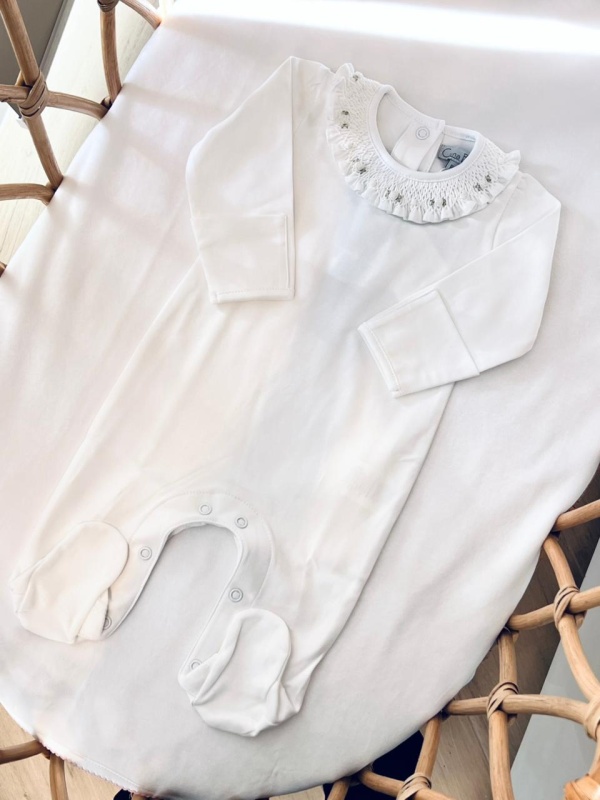 enterito cuello smock volado blanco