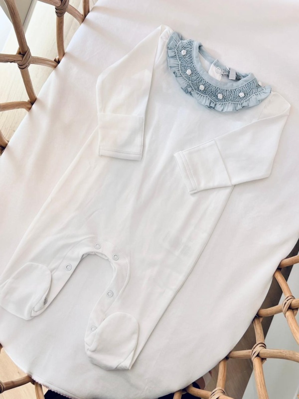 enterito cuello smock volado celeste