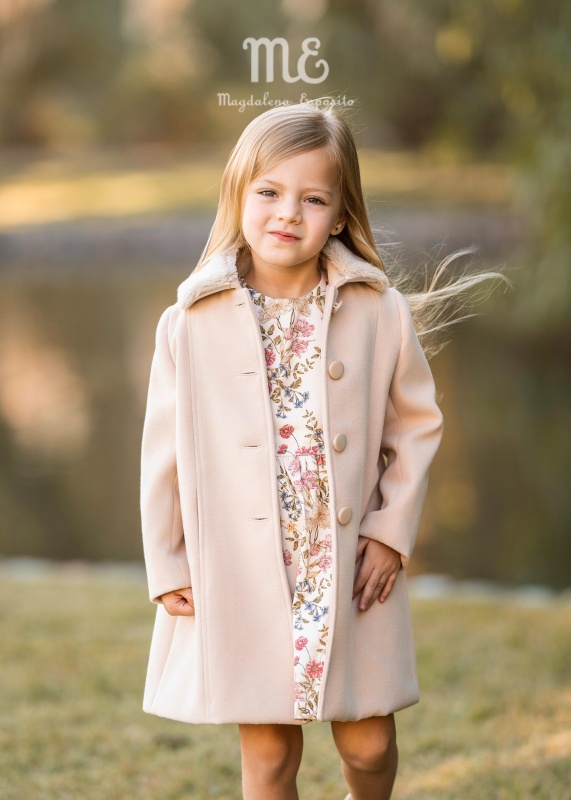 tapado de paño con cuello brigitte beige