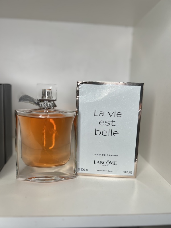 LA VIE EST BELLE - LANCOME (triple a )