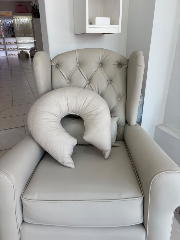 almohadon de lactancia beige